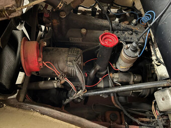 MERCEDES-BENZ 170V - 8