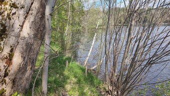 Pozemek přímo u jezera nedaleko Frymburku - 8