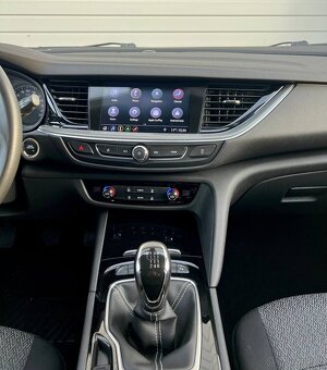 OPEL INSIGNIA 81 KW 2018 196TKM - 8