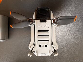 DJI Mini 2 SE Fly More Combo - 8