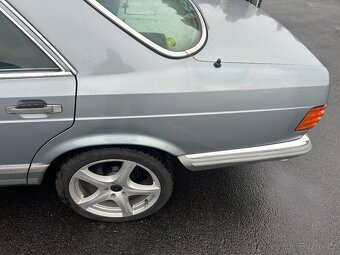 Mercedes-Benz 126 /300 D - 8