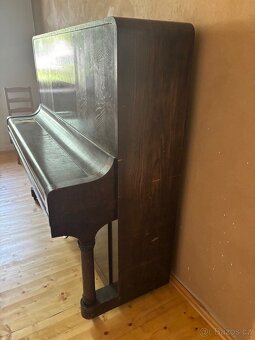 Prodám starší akustické piano – krásný zvuk, plně funkční - 8