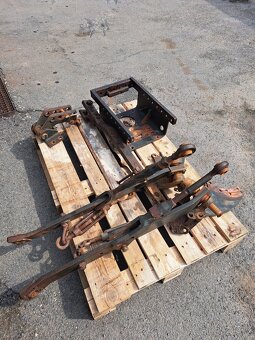 Zetor 7211. 7711. 7745. Komplet ramena - 8