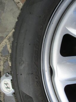 prodám zimní komplety 205/55 R16 - 8