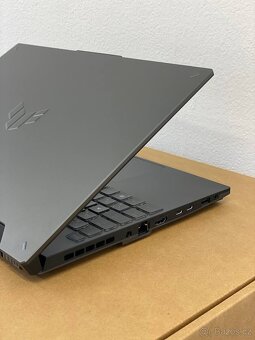 Herní notebook ASUS TUF Gaming - AMD R7/16GB/1TB/RTX 4050 - 8