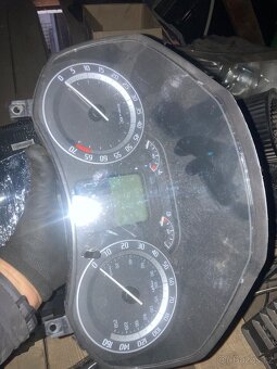 Octavia 2 budíky panel přístrojů 1Z0920842D - 8