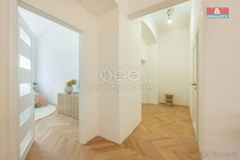 Prodej bytu 3+1, 96 m², Praha, ul. Balbínova - 8
