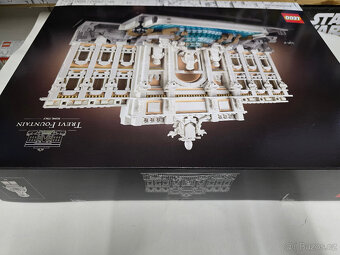 LEGO® Architecture 21062 Fontána di Trevi + dárek - 8