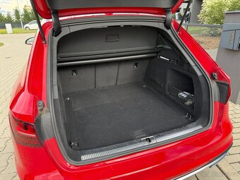 Audi A4 S-line Facelift 2.0 TDi 140kW Matrix B&O - 8