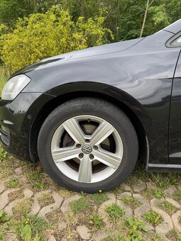 VW GOLF 7 BENZÍN - 8