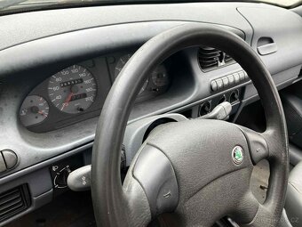 Škoda Felicie 1.9D kůže - 8
