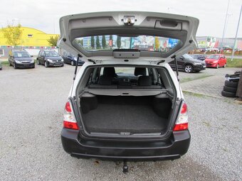 Subaru Forester 2.0i 116kW+LPG 4x4, Serviska, Tažné zařízení - 8