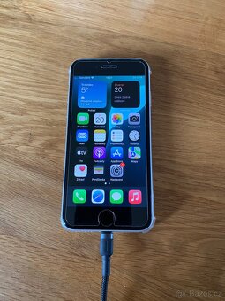 Iphone SE 2020 128 GB White Top Stav - 8
