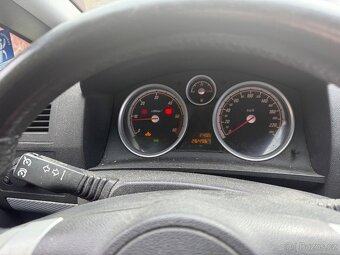 Opel zafira 1.9 2009 - 8