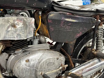 Jawa 250 Automatic - 8