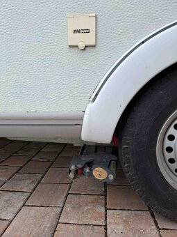 Prodám karavan KNAUS SUDWIND - 8