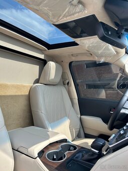 Toyota Land Cruiser LC300 VIP/ 3.5 benzin / nový vůz - 8