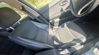 BMW e90 320i na díly - 8