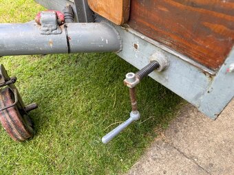 Vlečka za traktor - 8