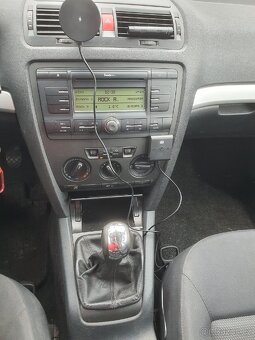 Škoda octavia 1.9 TDI 77kw - 8