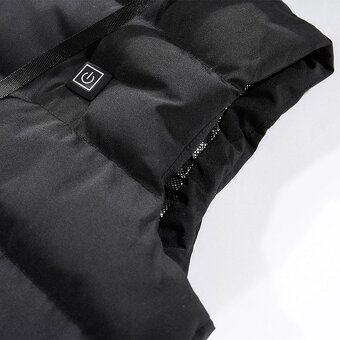 VYHŘÍVANÁ VESTA S KAPUCÍ - 8