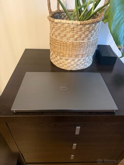 Dell Vostro 15 5510 i5 11320H 8GB 512 15“ FHD - 8