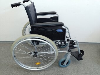 Skládací mechanický invalidní vozík se ZÁRUKOU - 8