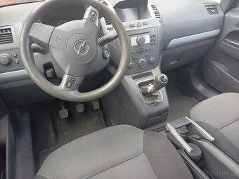 Opel Zafira 1.8 103Kw RV.2006 7.míst. TAŽNÉ-NOVÁ STK - 8