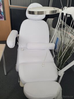 Kosmetické elektrické křeslo - 8