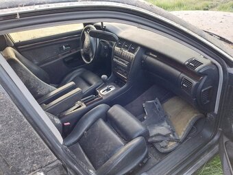 Audi A8 - 8