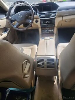 Mercedes E350 4-matic - 8