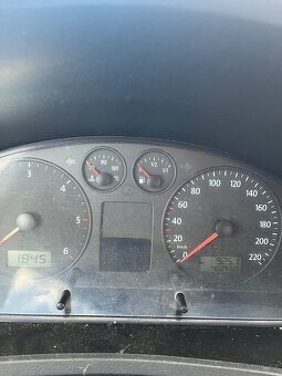 Volkswagen Transporter - 8