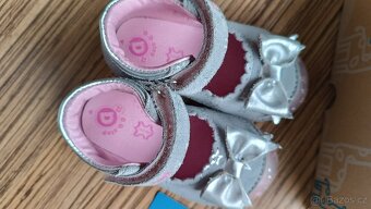 DD step nové bot pro holčičku, vel 22 - 8