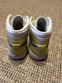 Nike Air Jordan 1 Mid "Lemon Wash" (W) - 8