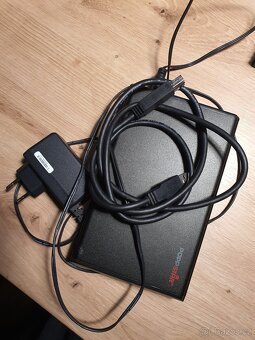 Externí disk 2TB,1TB - 8