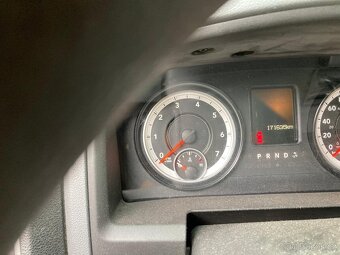 Dodge RAM 1500 Hemi 5.7 - 8
