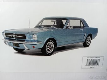Dodge Challenger R/T a Ford Mustang 1:12 Ottomobile - 8