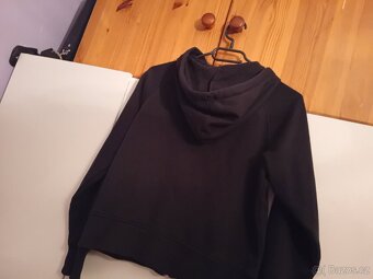 Černá basic mikina (Sinsay) na zip s kapucí - 8