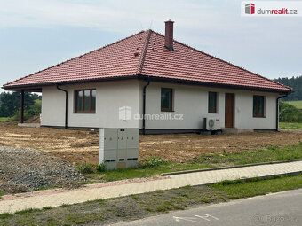 Prodej novostavby rodinného domu ve fázi hrubé stavby v obci - 8