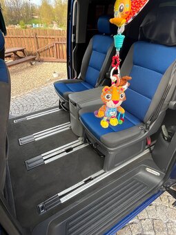 Vw multivan t5 - 8