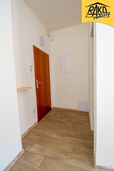 Pronájem bytu 1+kk 37 m² - Krakonošovo náměstí, Trutnov - 8