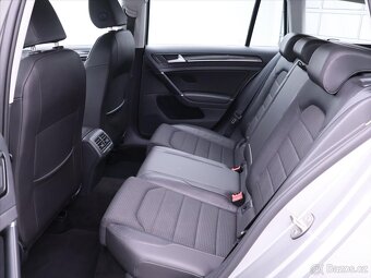 Volkswagen Golf 1,6 TDI Highline CZ (2015) - 8