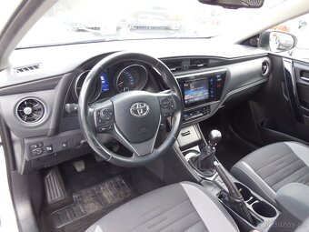 Prodám Toyotu Auris 1.4 D-4D RV-04/2018 Naj-102tis km - 8