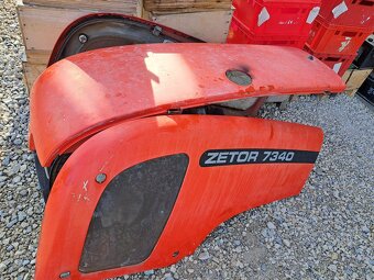 PREDAM TROJKOVU BRNENSKU KABINU TRAKTOR ZETOR - 8