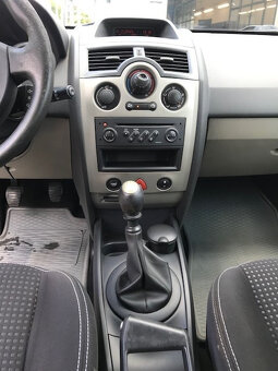 MEGANE II COMBI - 8