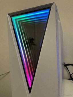 Ryzen 5600g/Radeon RX6600/1TB M2/24GB - 8