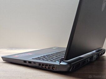 17" 2K_MSI VECTOR 17 HX_i9-14900HX_32GB_2TB_RTX 4090 16GB - 8