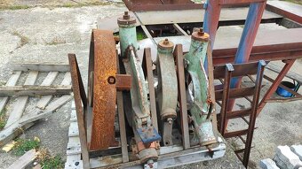 Hrotový soustruh TOS SU 80 A/3500 - 8