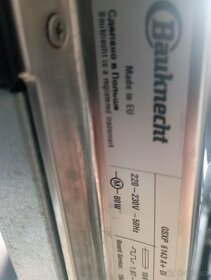 Prodám vestavěnou myčku bauknecht - 8