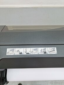 Velkoformátová inkoustová tiskárna HP DesignJet 800 - 8